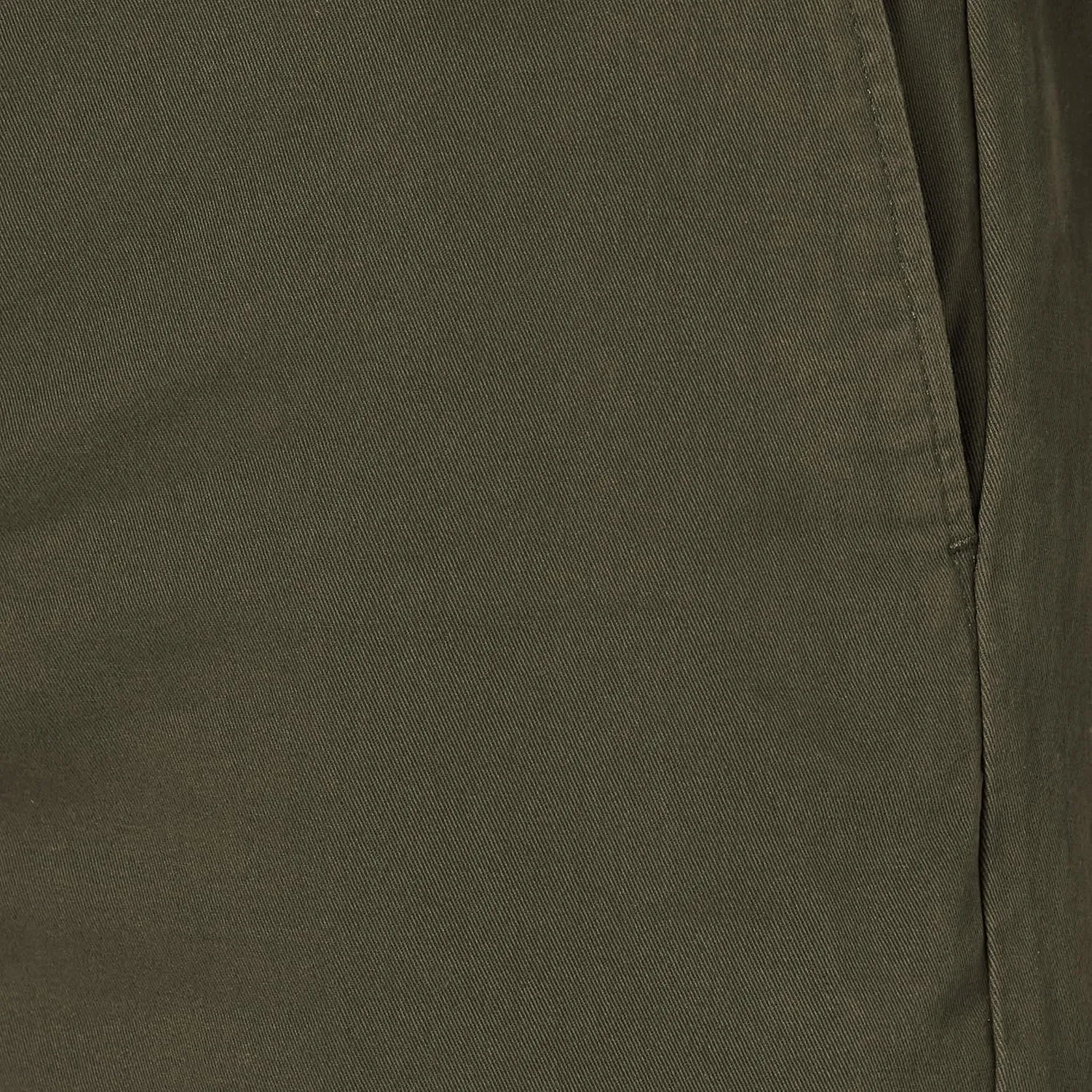 Amazon Essentials Men's Classic-Fit 9" Chino Short